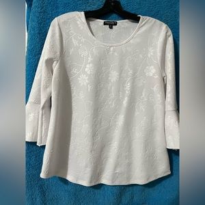 Flowy and crêpe like top, white, petite medium
